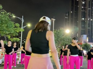 抖音里我是一个舞女最火舞蹈曲目探秘这个围绕了抖音上舞女相关的歌曲，并且避开了限制的标点符号